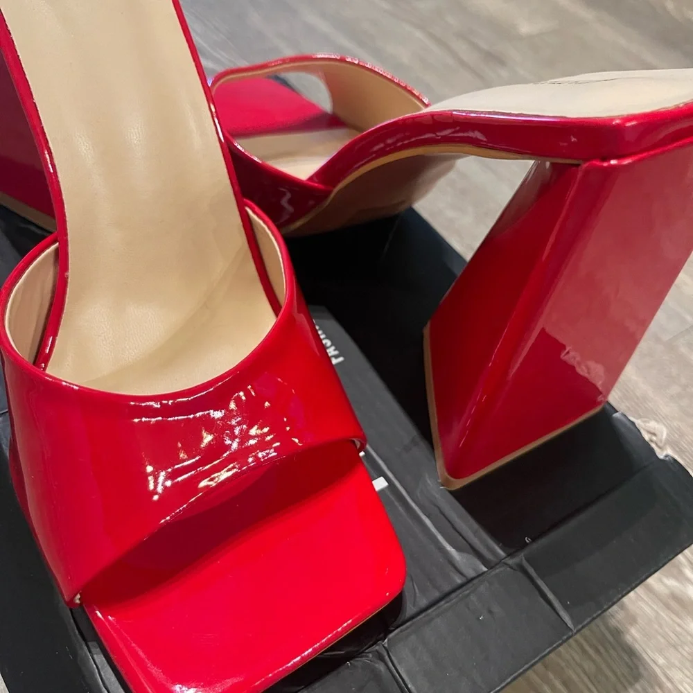 Chunky heels red size 8 NWT - Picture 5 of 8